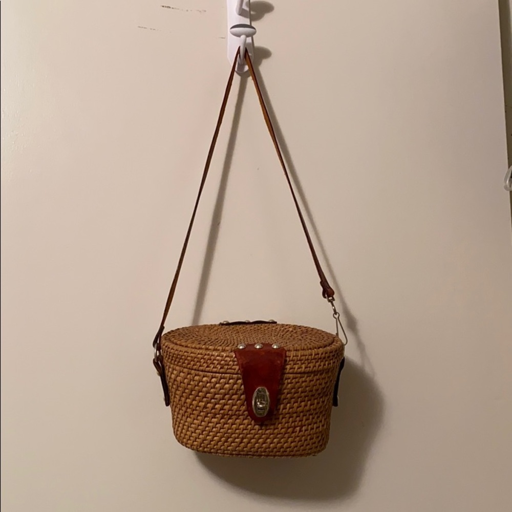 Not for sale  British colony Hong Kong bucketbasket